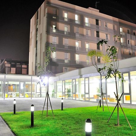 Residencia Universitaria Resa Damia Bonet Валенсия Екстериор снимка